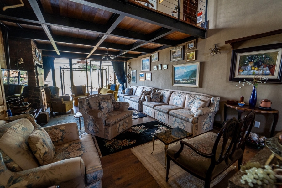 4 Bedroom Property for Sale in Woodland Hills Free State